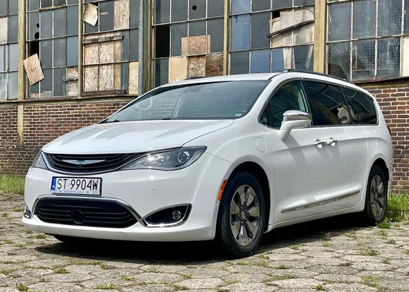 chrysler Chrysler Pacifica cena 134900 przebieg: 74800, rok produkcji 2018 z Lędziny